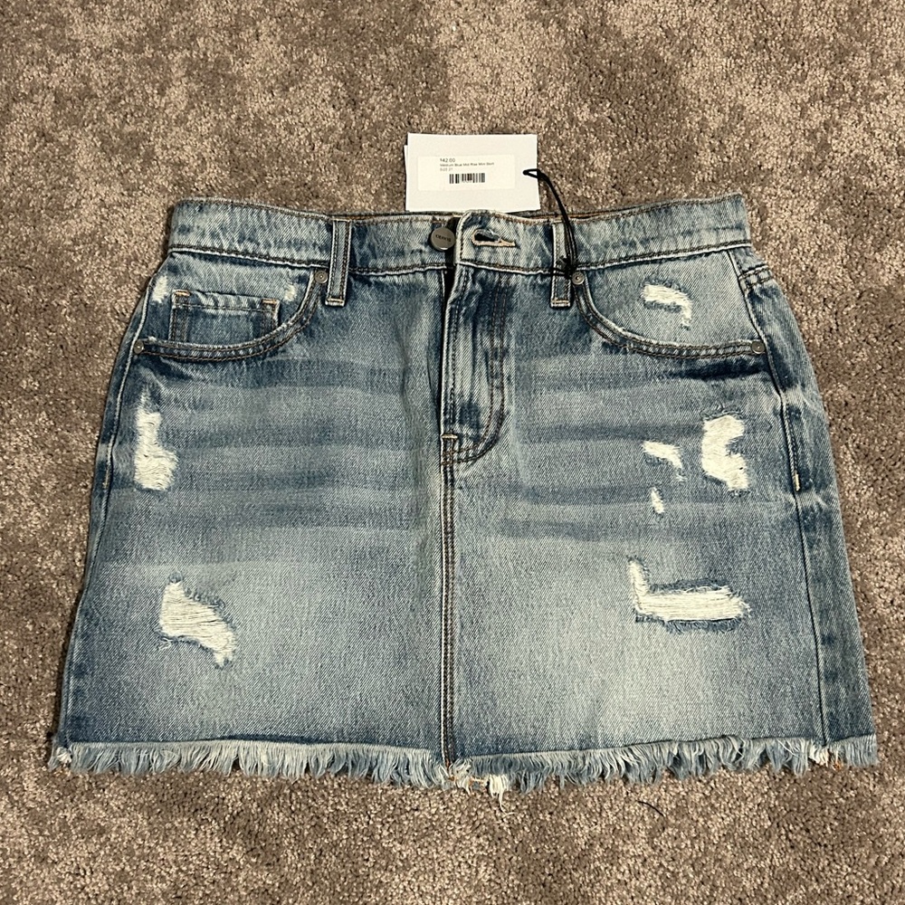 NWT Medium Blue Jean Mid Rise Mini Skirt by Ceros, size 27